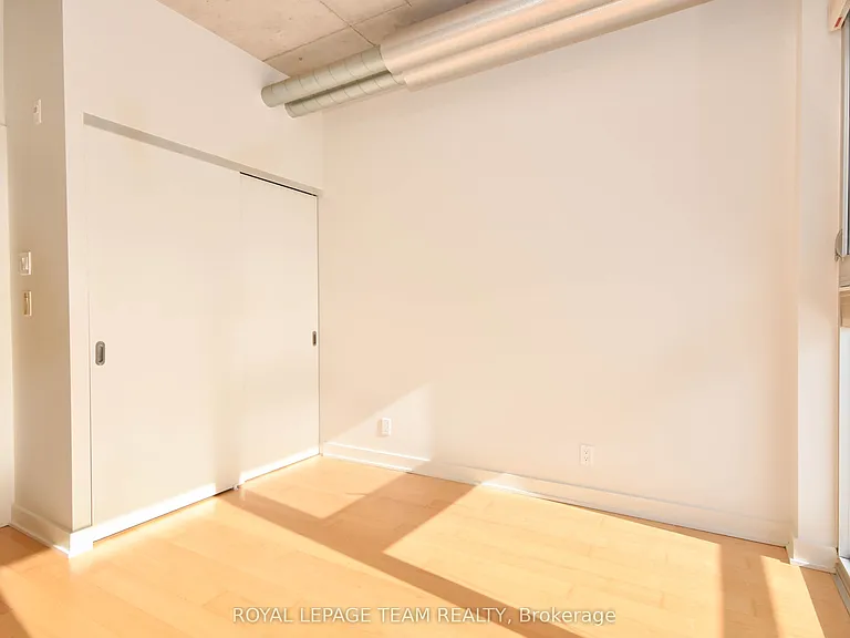 349 McLeod St #523 — Photo 15