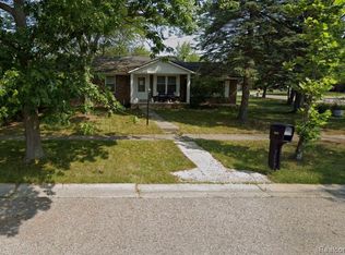 5666 Sunset Trl, Ypsilanti, MI