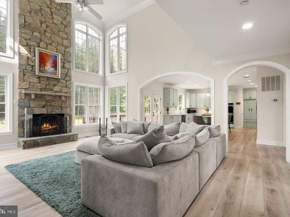 16125 Gossum Ct, Haymarket, VA 20169