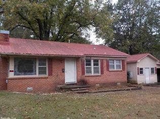 1009 E Moore Ave, Searcy, AR 72143