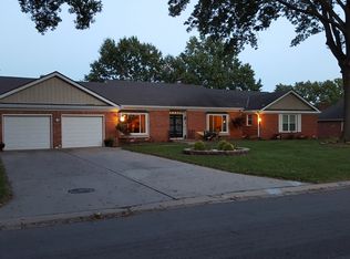12012 E Oak Ridge Rd, Independence, MO 64052