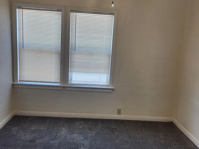 10567 Ohio St — Photo 19