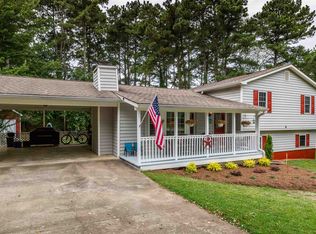 981 Waverly Dr, Lawrenceville, GA 30046
