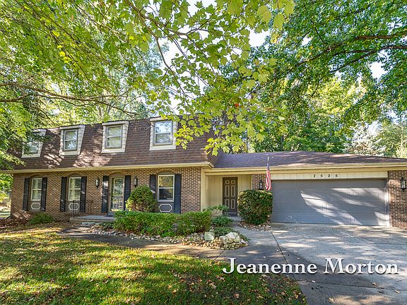 2nd image of 7525 Candlewood Dr SE