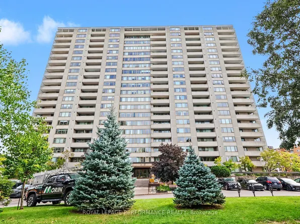 2625 Regina St #1109, Ottawa, ON K2B 5W8