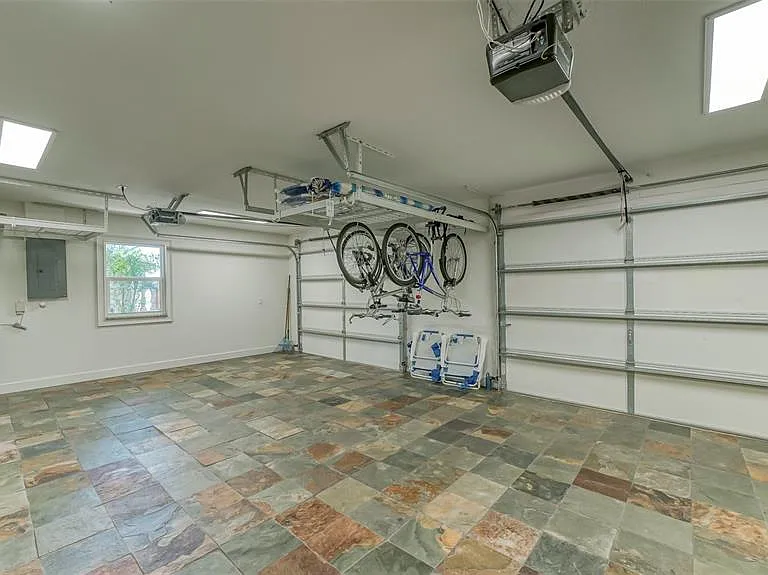 2520 Tami Sola St — Photo 54