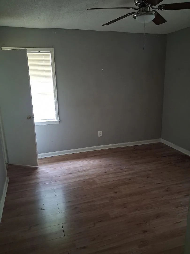 Three Bedroom Home Available Now — Photo 4