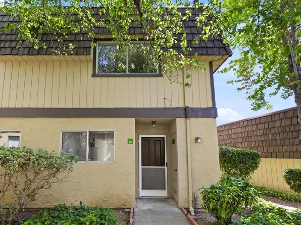 10401 Shaw St APT 401, Oakland, CA 94605