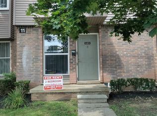 669 Villa Dr, Ypsilanti, MI 48198