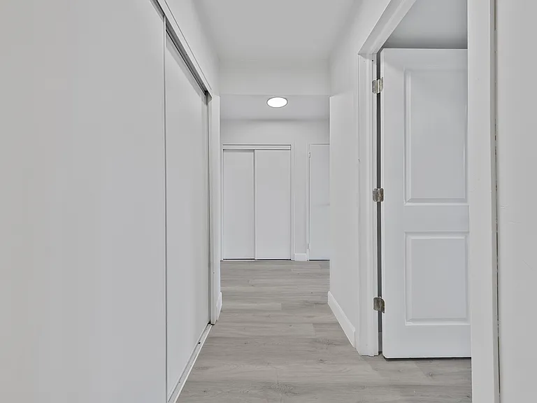 65 Thorncliffe Park Dr #2108 — Photo 10