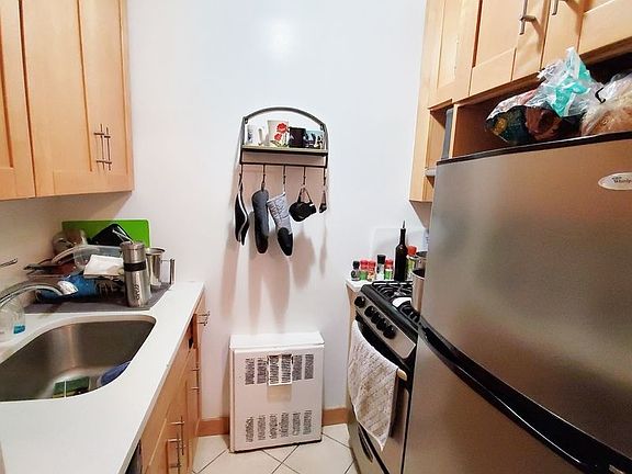 5th image of 435 E 77th St APT 3C