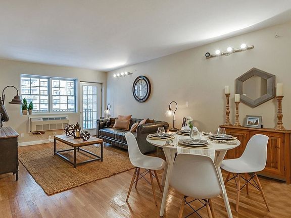 3rd image of 90 Sullivan Pl APT 5G