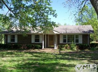 1424 Bluff Springs Rd, McMinnville, TN 37110