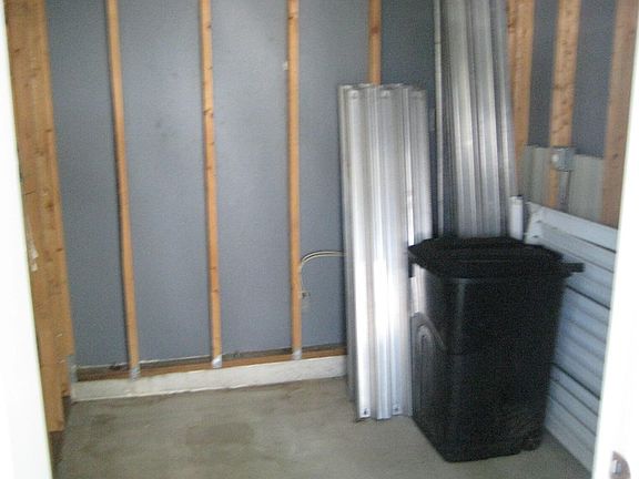 5th image of 7928 Meadowlark Lane