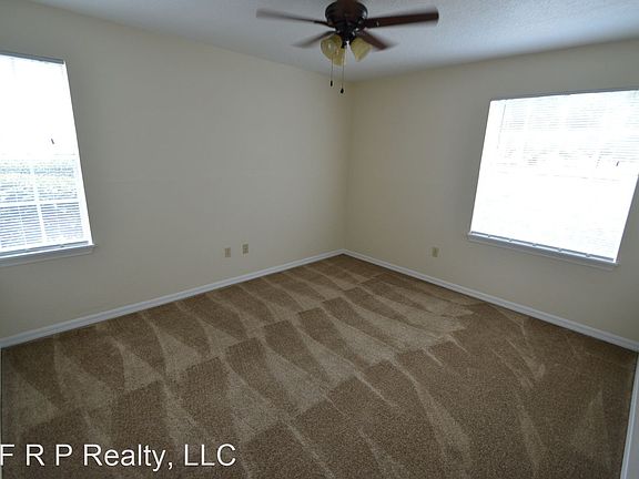 5th image of 7330 Westpointe Blvd APT 416