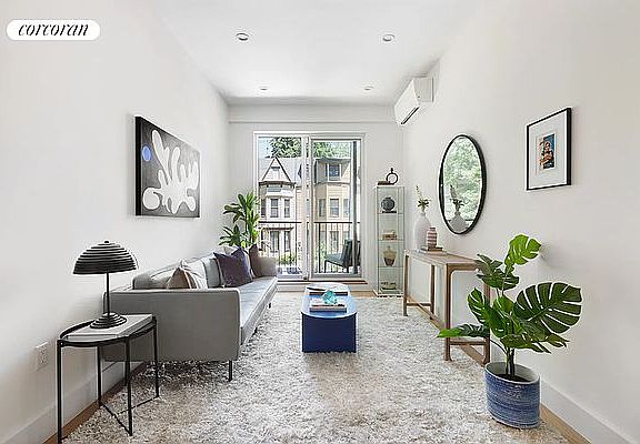 4th image of 256 Winthrop St #2A