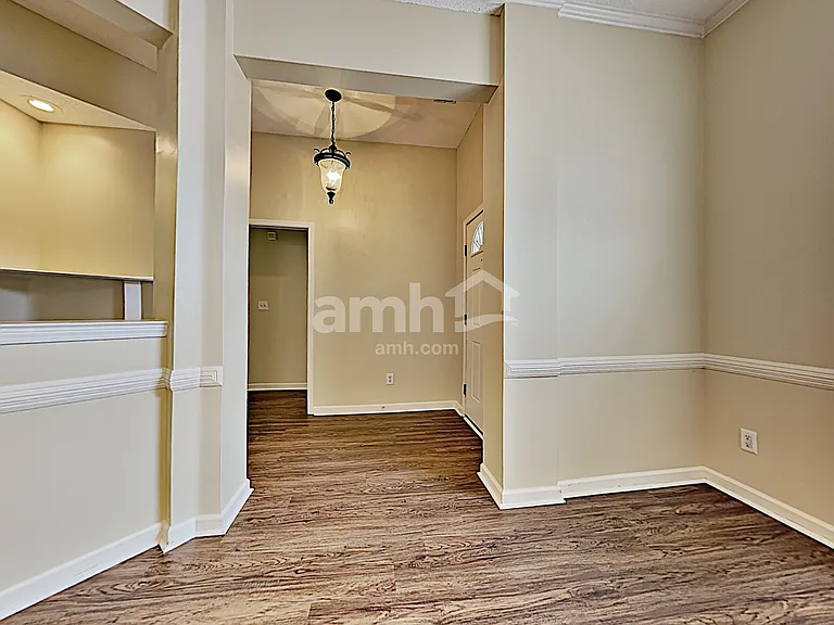 9289 Oakengate Cv — Photo 5