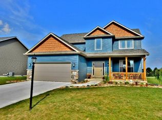 3351 Field Hawk Dr, Valparaiso, IN 46383