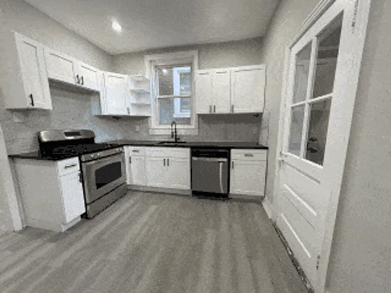 1731 N Redfield St — Photo 13