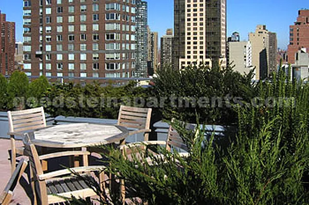 Rented by GoodRock Realty | media 12