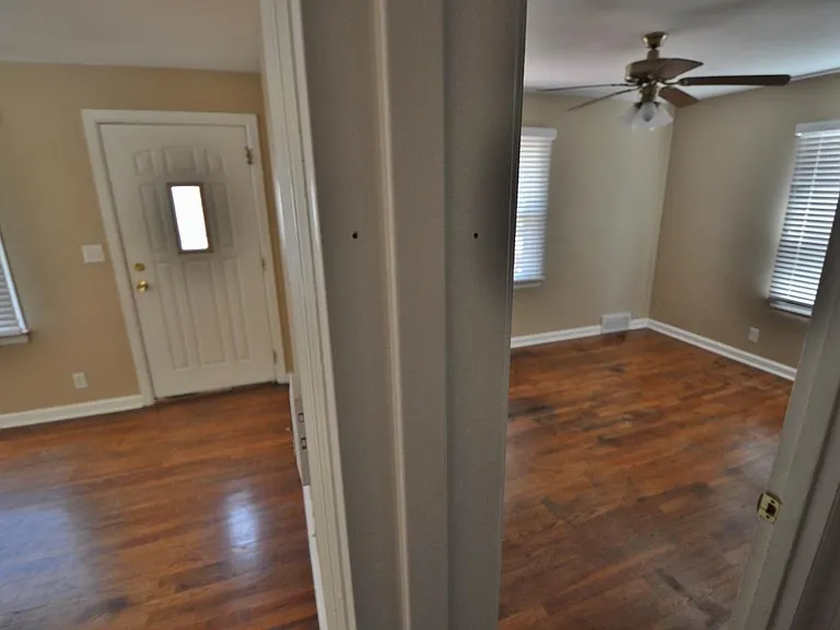 3259 Potter St — Photo 7