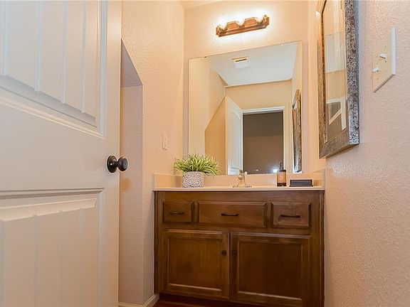5th image of 11611 N Ewing Ave