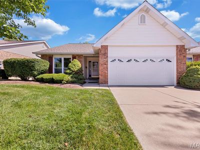 3184 Country Bluff Dr, Saint Charles, MO, 63301