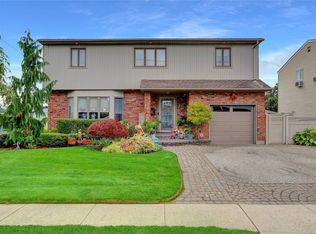 265 N 7th St, Bethpage, NY 11714