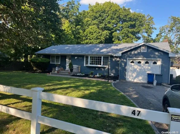 47 Lincoln Avenue, Northport, NY 11768
