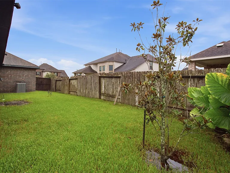 10406 Sill Prairie Dr — Photo 33