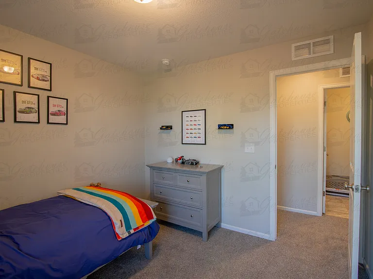 10294 E 59th Ave — Photo 34