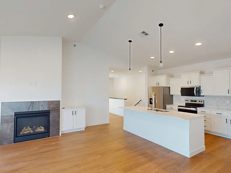 Autumn Townhomes — Photo 12