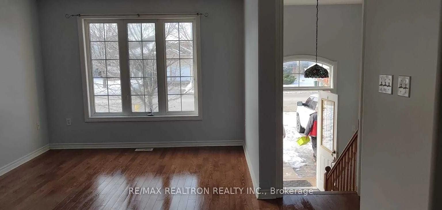 3 bed, $2,200 — Photo 3