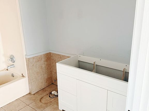 5th image of 525 Saint Andrew St #529