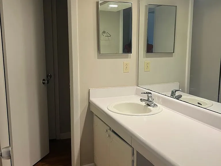 14 Low Hill Ln — Photo 8