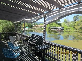 559 Keys Blvd, Clearlake Oaks, CA 95423