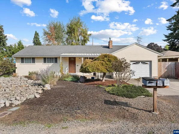 625 Larry Ave N, Keizer, OR 97303