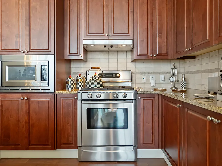 610 E Market St #2915 — Photo 16