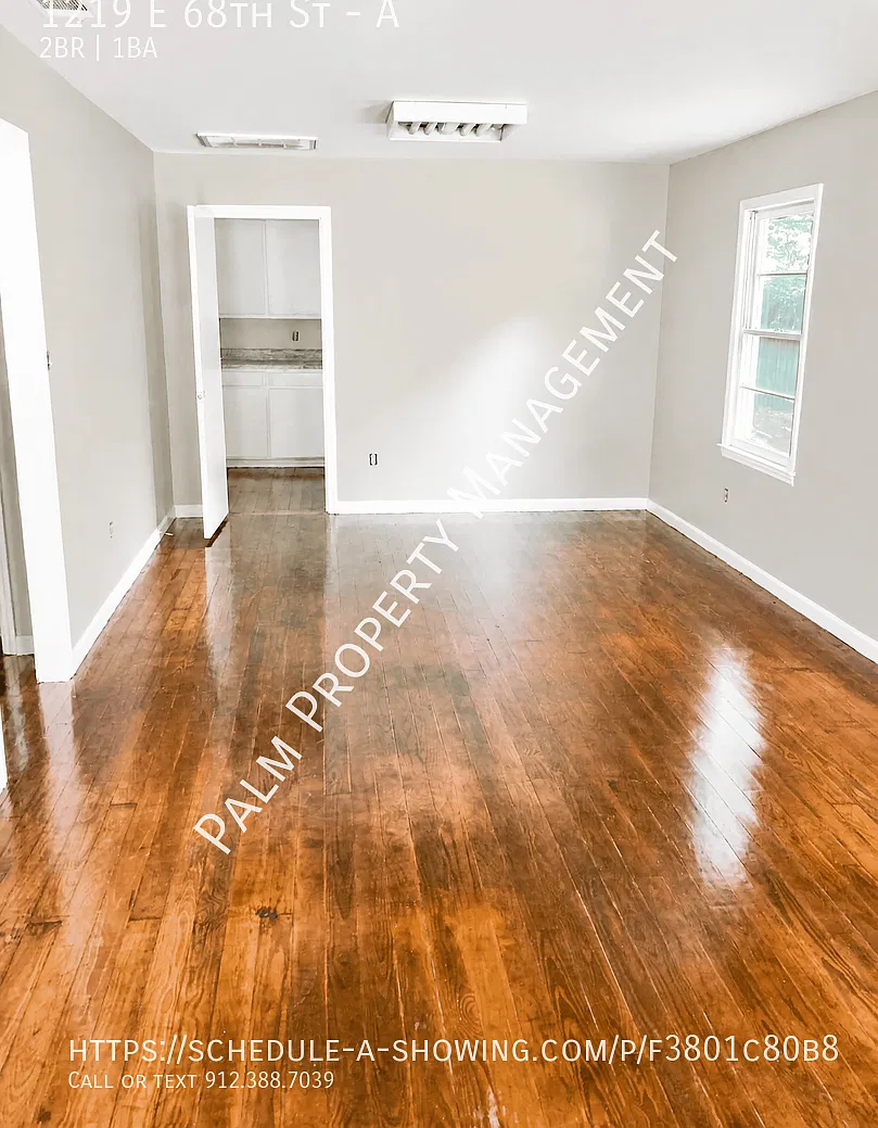 1219 E 68th St — Photo 3