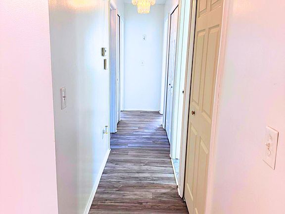 5th image of 27124 Alden St