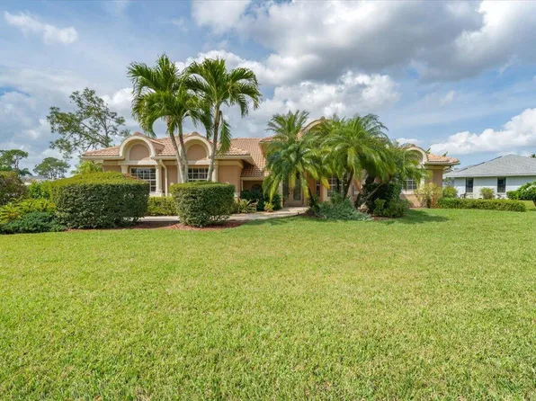 163 Palmetto Dunes Cir, Naples, FL 34113