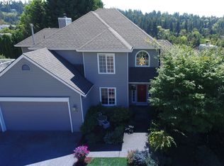 6304 SW Ash Creek Dr, Portland, OR 97219