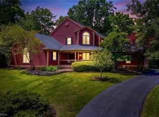 20 Solether Ln, Chagrin Falls, OH 44022