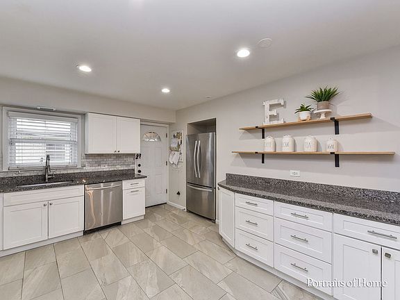 2nd image of 2943 Downing Ave