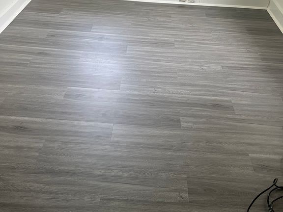 5th image of 71 Richlawn Ave #1