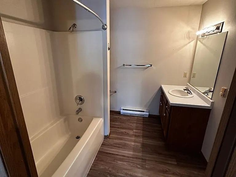 4923 Coventry Ct — Photo 6