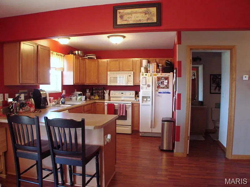 3 bed, 3.0 bath, 1880 sqft, $1,800 — Photo 4