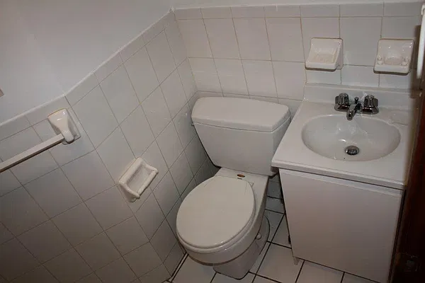 Rented by Chartwell Manhattan Realty | media 5