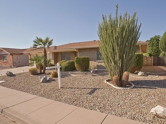3rd image of 4712 E Elena Ave