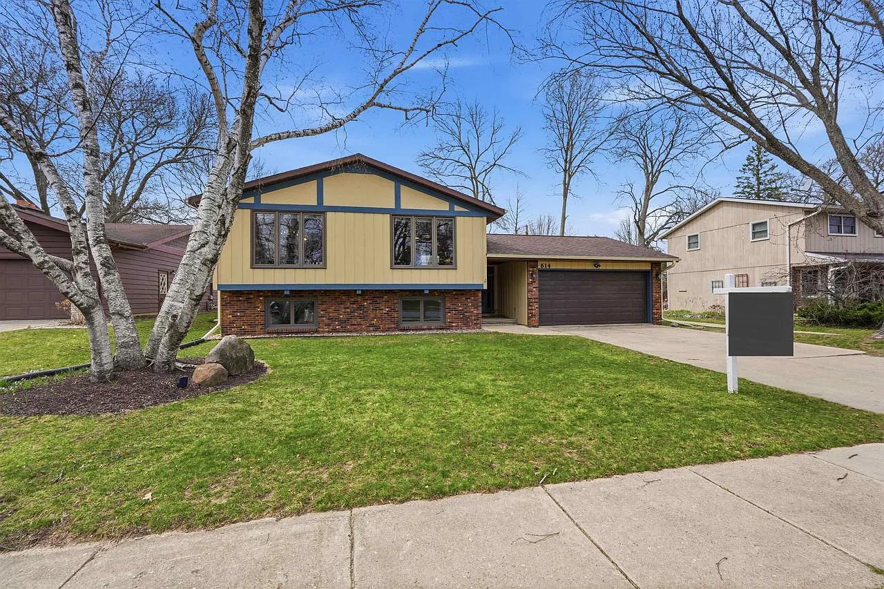 614 Chatham Terrace photo 1